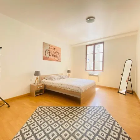 Joli Proche Cathedrale Apartment Laon