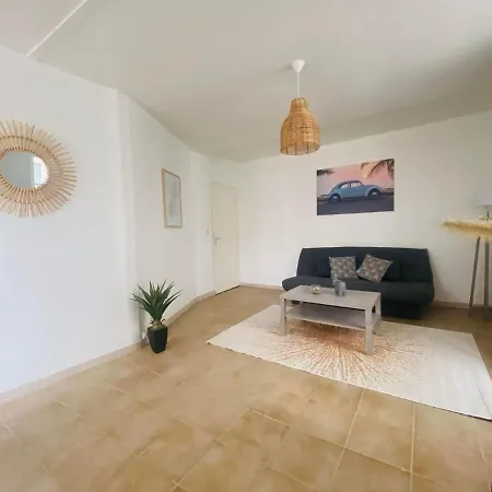 Joli Proche Cathedrale Apartment *